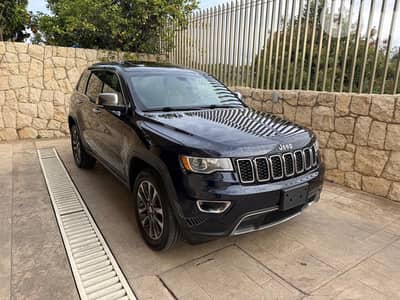 Jeep Grand Cherokee Limited clean carfax 2018 full options!