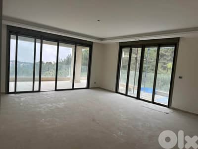 Apartment + balcony in Baabdat for sale / شقة مع شرفة في بعبدات للبيع