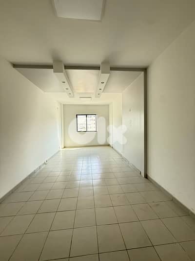 Office for rent  in Jdeideh prime location.