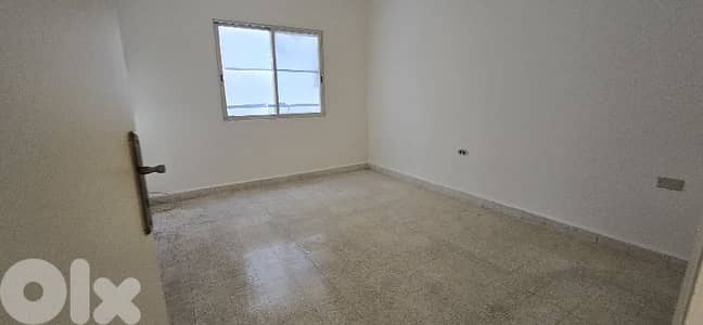 للبيع ستوديو في ذوق مكايل قرب الاتوستراد  ١ نوم ٥٩ الف دولار