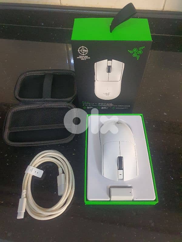 Gaming wireless mouse & wired keyboard $260 7