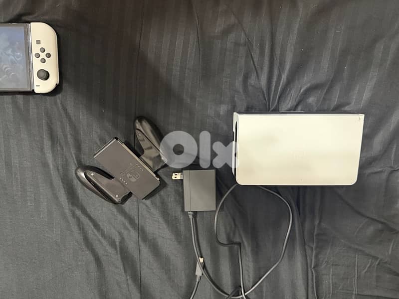 Nintendo Switch OLED – Open Box, Like New (Full Set) 1