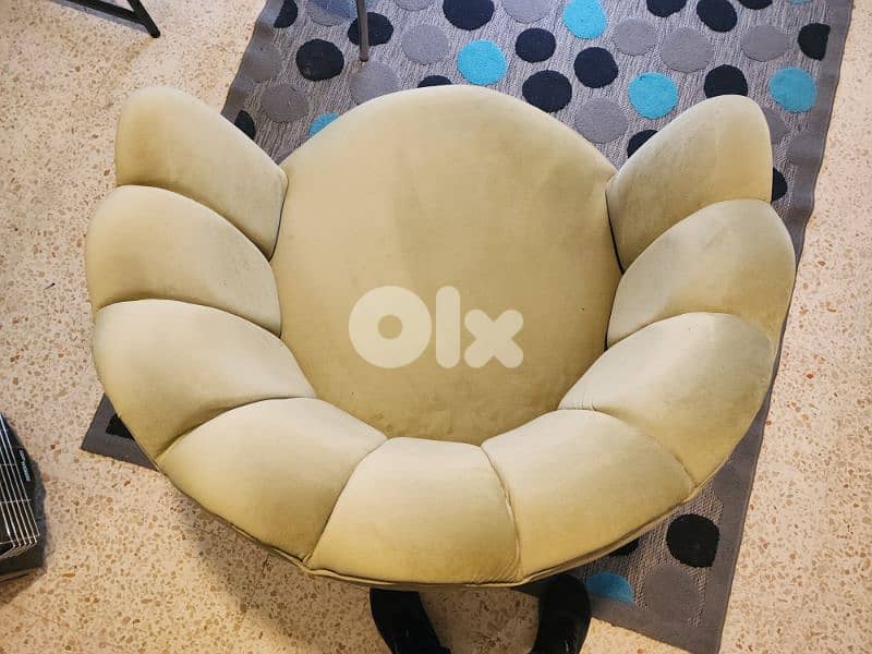 Flower Sofa Pistachio Color 1