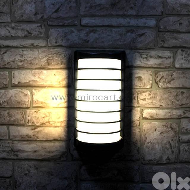 Ribbed Oval LED Wall Light — Matte Black 3