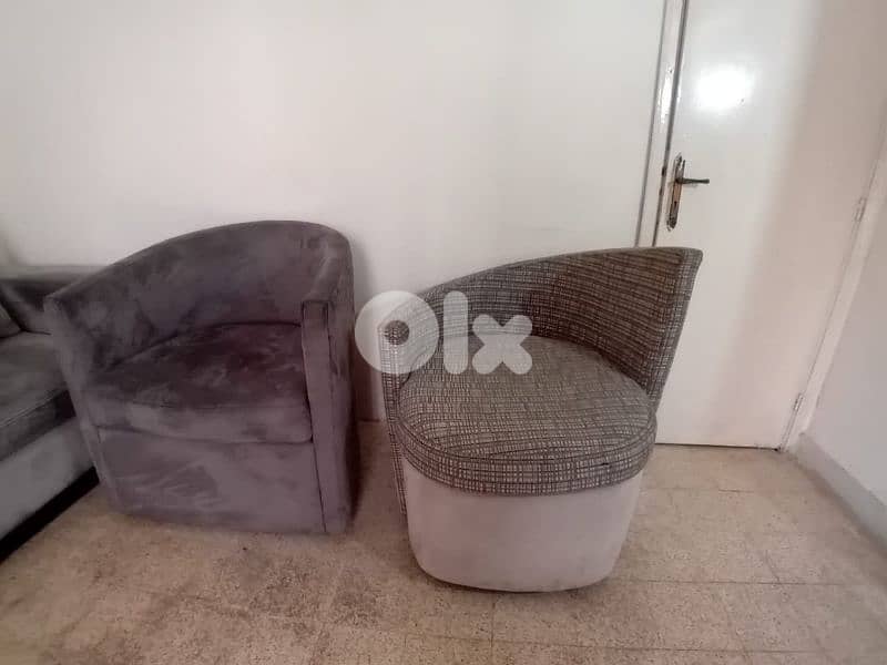 used living room 4