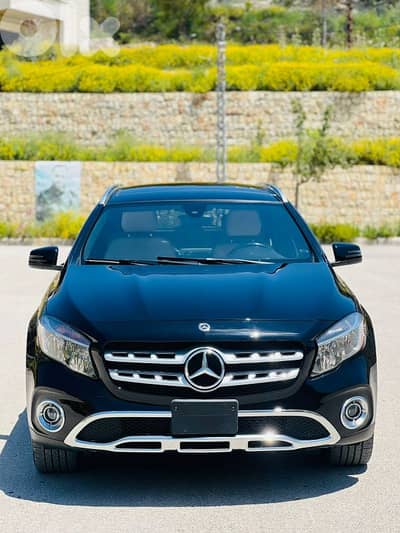 مرسيدس بنز جي ال إيه - كلاس 2018