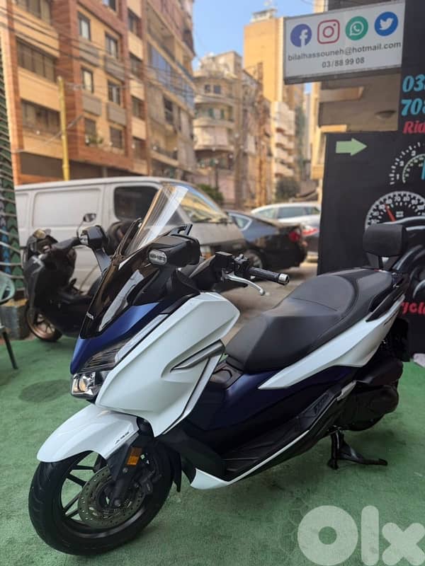 honda New Forza 300 cc 3