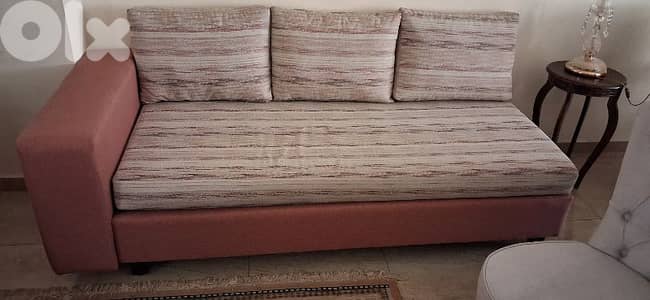 كنبه عدد ٢ متر طاوله زجاج فرفورجيه السعر ٥٠٠