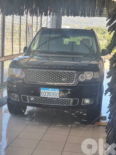 Land Rover Vogue autobiography + golden plate number
