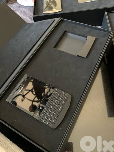 Blackberry Porsche Deaign