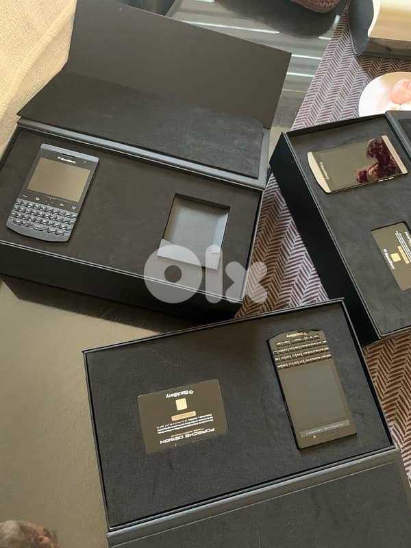 Blackberry Porsche Deaign 4