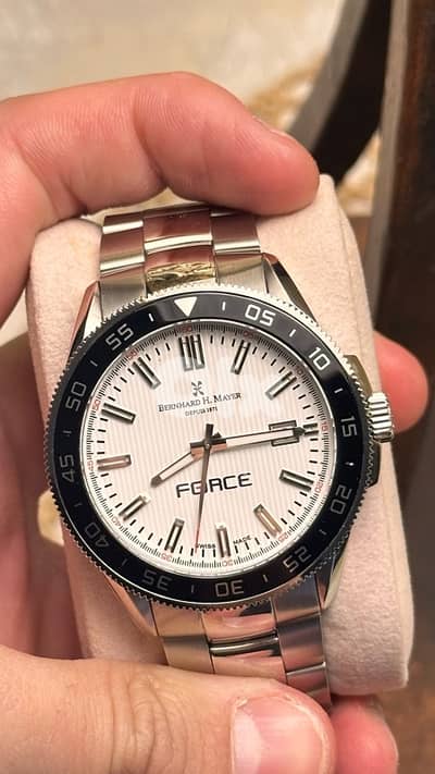 Bernhard H. Mayer Quantum Force 43mm - Panda