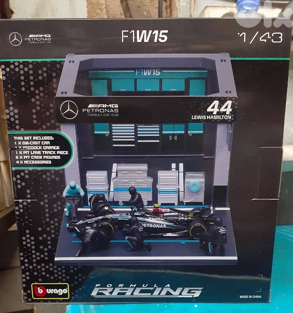 Lewis Hamilton Mercedes W15 (2024) diecast model set 1;43. 1