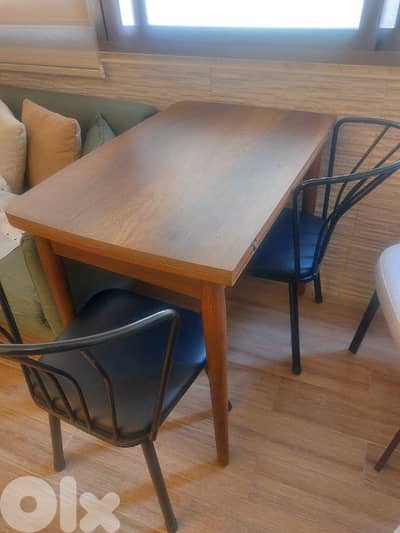 طاوله وكرستين تركيات جدد