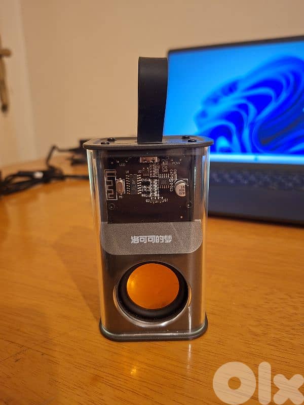 Transparent speaker 3