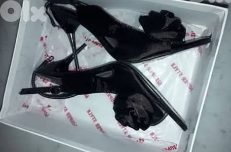 Shoes skrbineh سكربينة عدد ٢ شروة لقطة