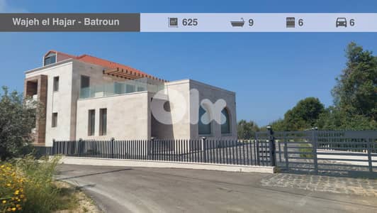 Luxury Triplex Villa for sale