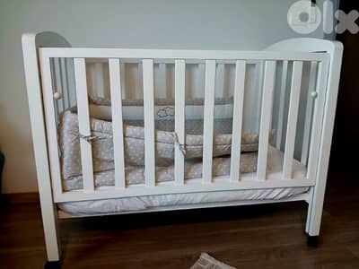 Baby Crib wood