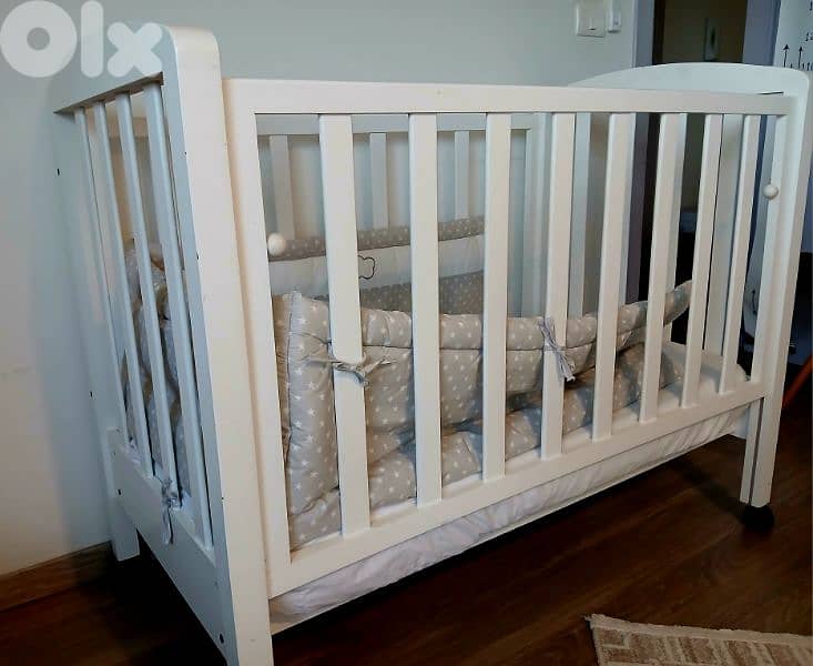 Baby Crib wood 1