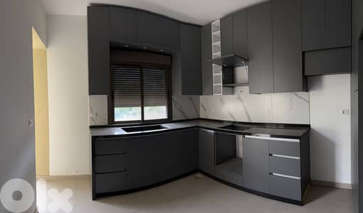 Luxe Apartment for sale in Halat شقة فاخرة للبيع في حالات
