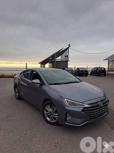 Hyundai Elantra 2019 | 76071276