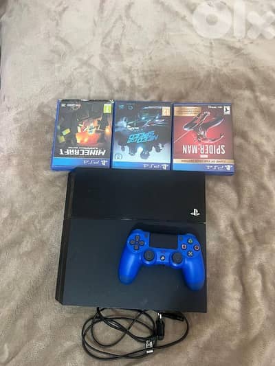 ps4 fat + 1 controller + 3 cds fully working no issues