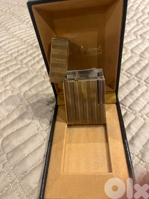 Dupont Lighter 4