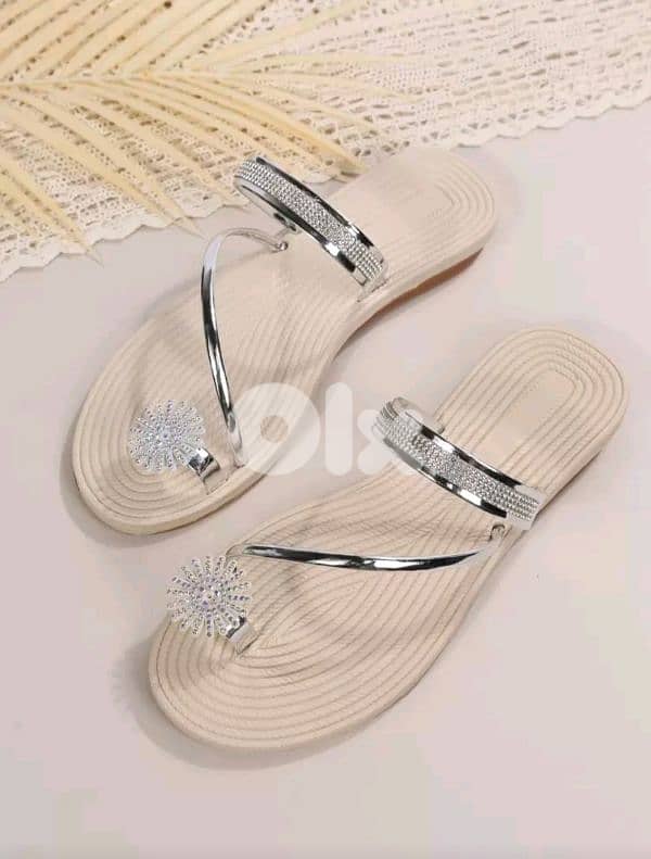 New Woman Casual Criss-Cross Strap Flat Sandals (Gold/Silver) 9