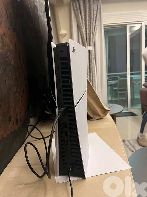 PS5 with 2 controllers 4