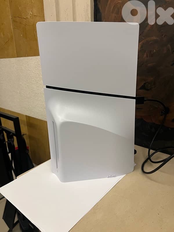 PS5 with 2 controllers 5