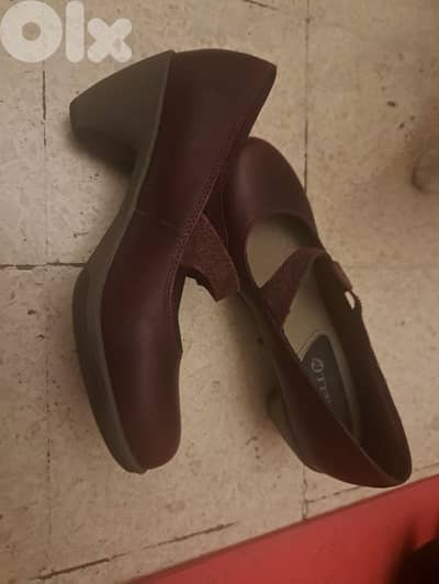Confortable Heels size 7