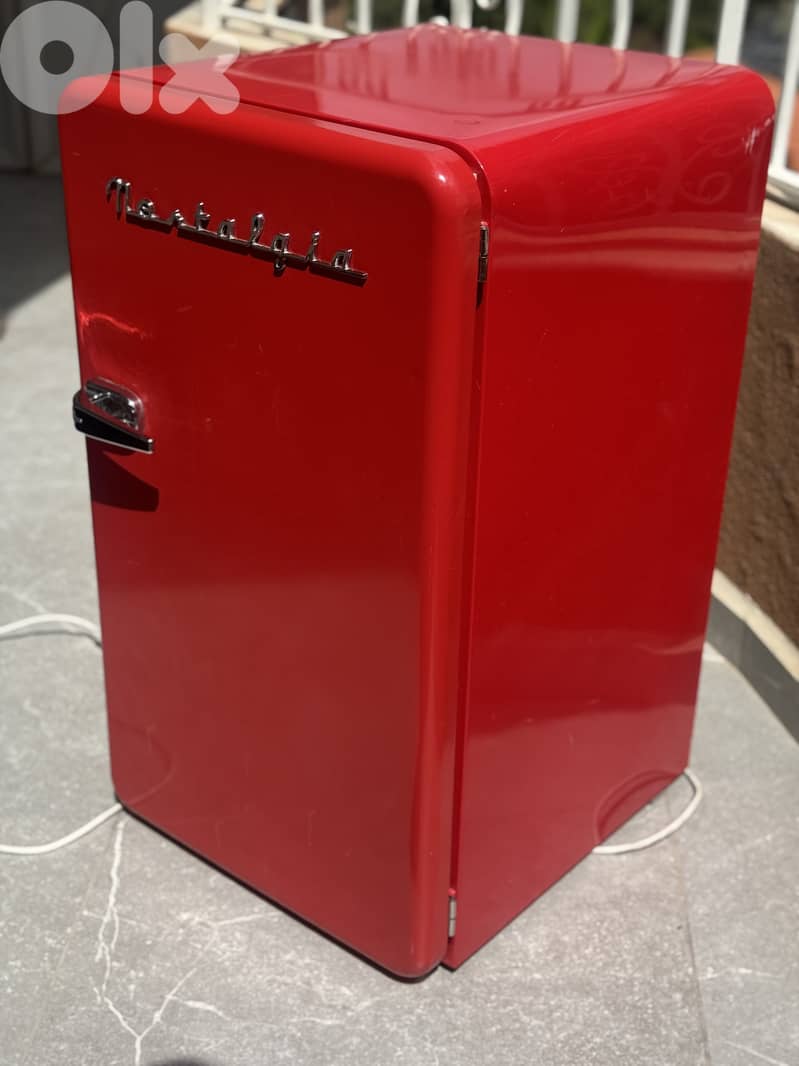 Nostalgia mini fridge 2