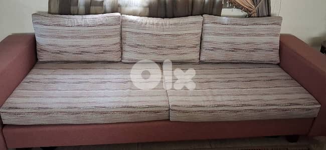 غرفه جلوس شبه جديده السعر ٥٠٠
