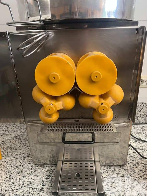 orange juicer and fruit juicer 2