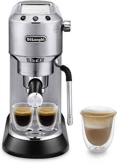 De'Longhi dedica arte espresso machine