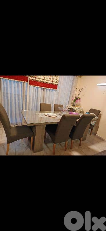 full dining room