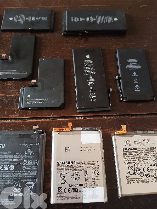 Samsung & iPhone & tecno 4