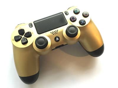 Golden Colour Controller + 3 Games and One Free