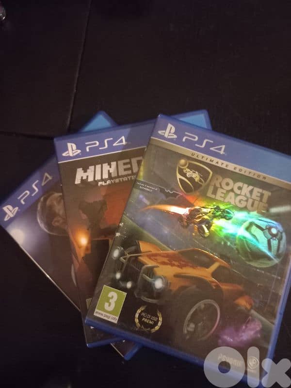 Golden Colour Controller + 3 Games and One Free 2