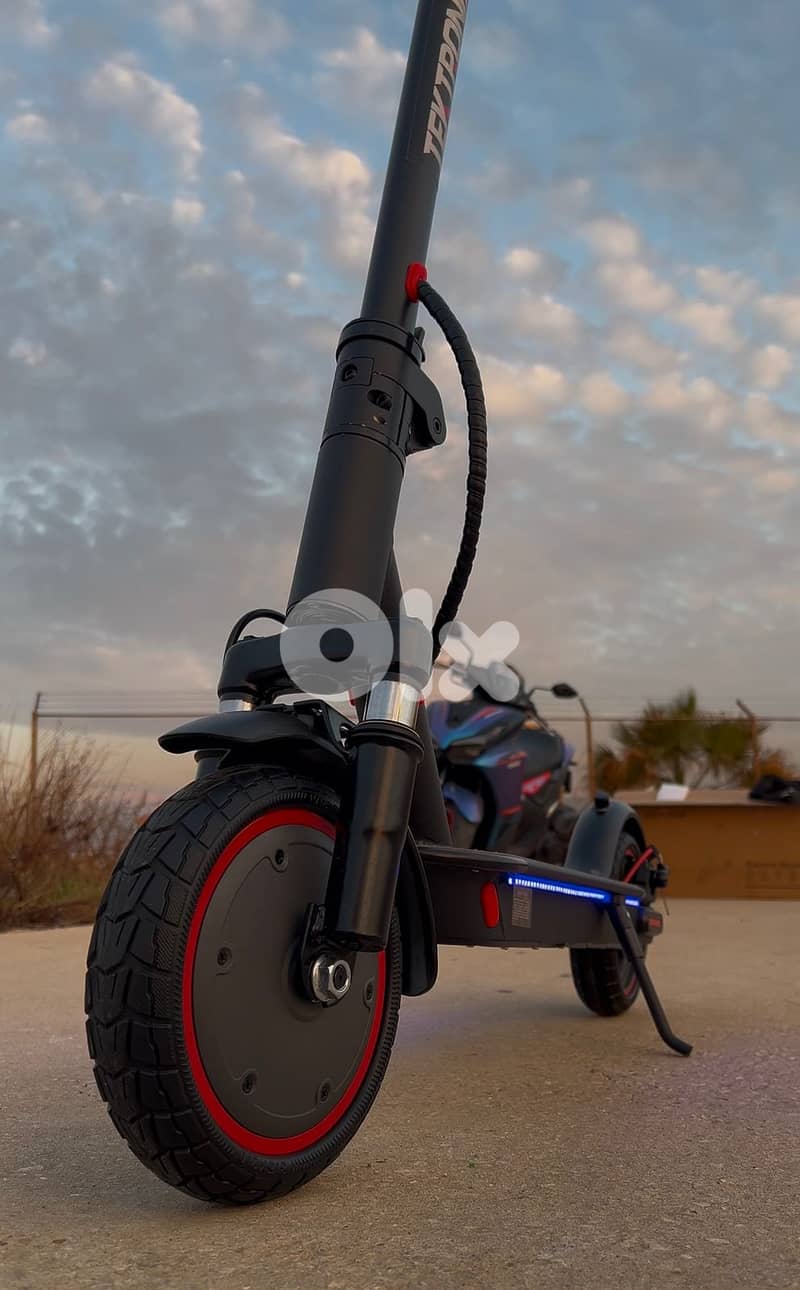 SLIGHTLY USED ELECTRIC SCOOTER 1