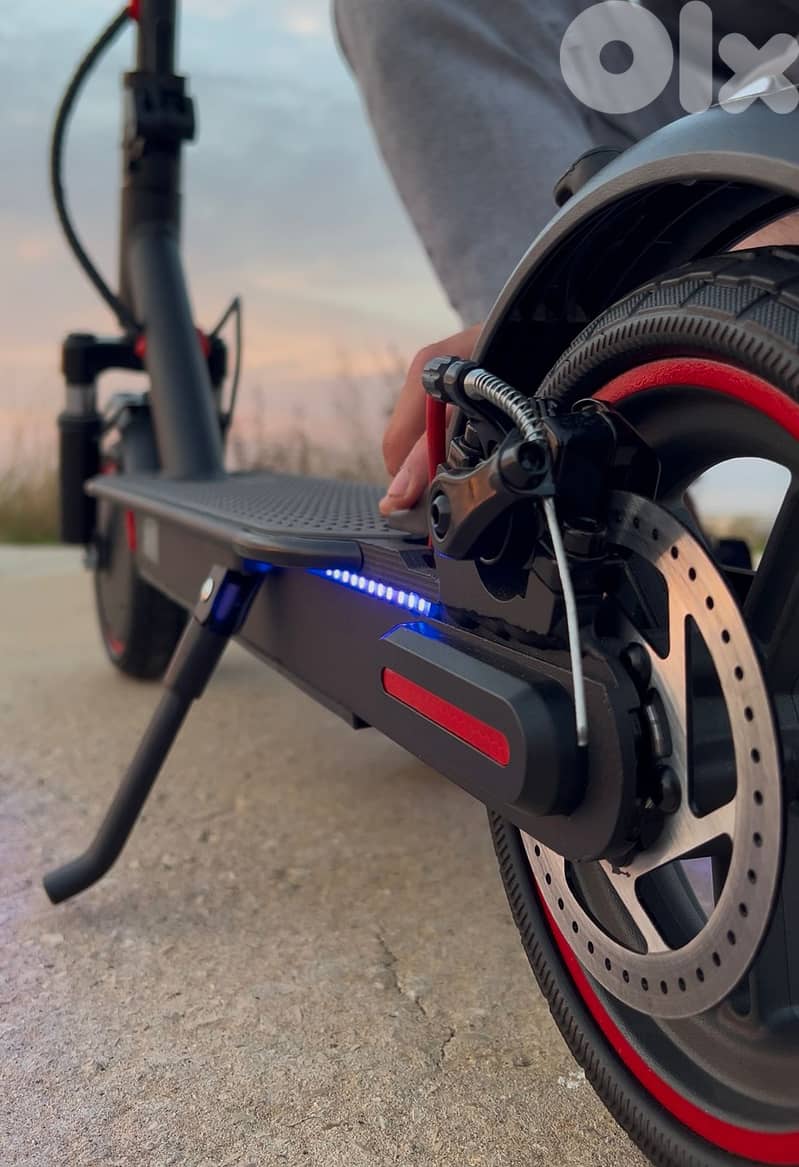 SLIGHTLY USED ELECTRIC SCOOTER 2