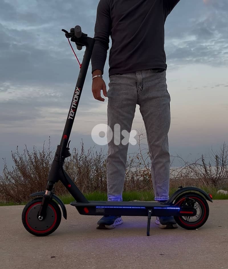 SLIGHTLY USED ELECTRIC SCOOTER 4