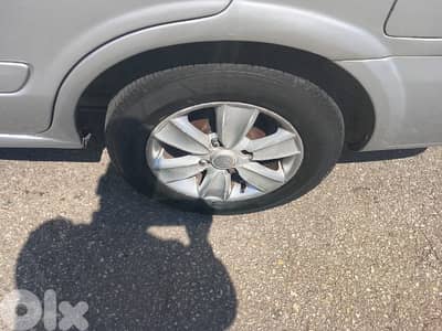 Nissan Sunny 2010