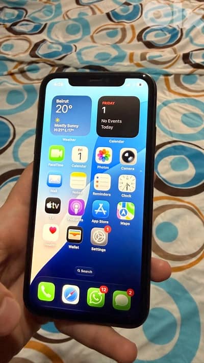 Iphone 11 64gb in good condition