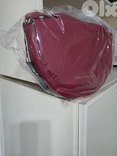 Tommy Hilfiger bag