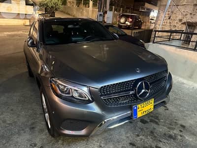 Mercedes-Benz GLC-Class 2018 4 metic  very clean