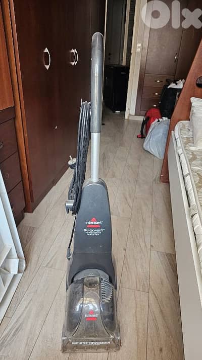 bissel vaccum cleaner