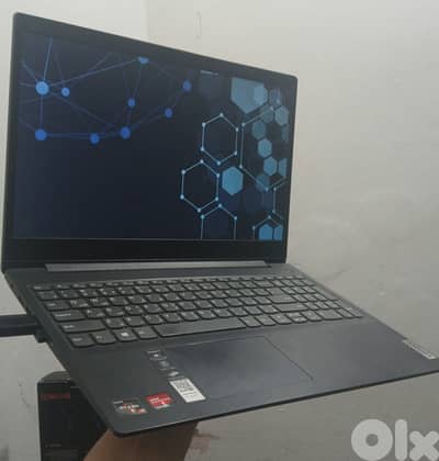 lenovo ryzen3 3250u, 2gb vram , 12gb ram , ssd 1,5t , 450$