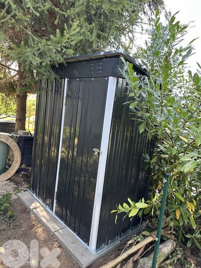 outdoor patio cabinet
