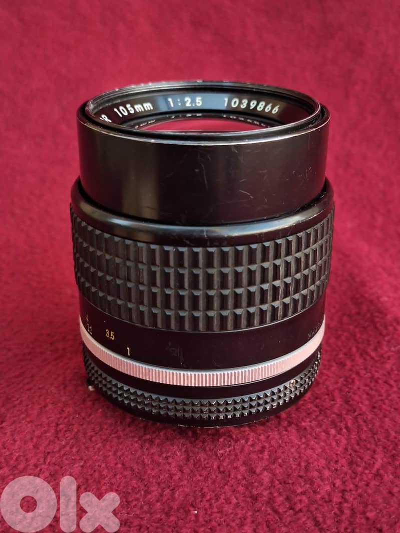 Nikon Ai-s 105mm f2.5 1